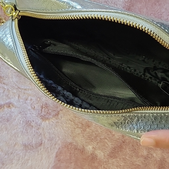 Victoria's Secret Sliver Purse - Picture 4 of 5